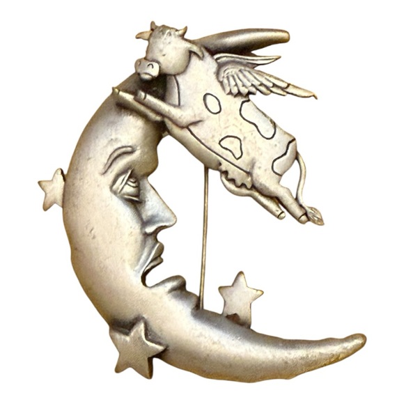 JJ Cow Jumping Over the Moon Pin - Picture 1 of 3